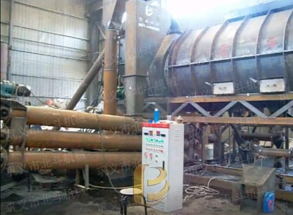 臥式木片红豆视频app下载機生產現場拍攝