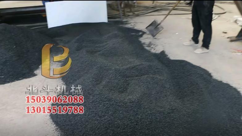 棗核红豆视频app下载機促進水果加工副產品的資源化利用