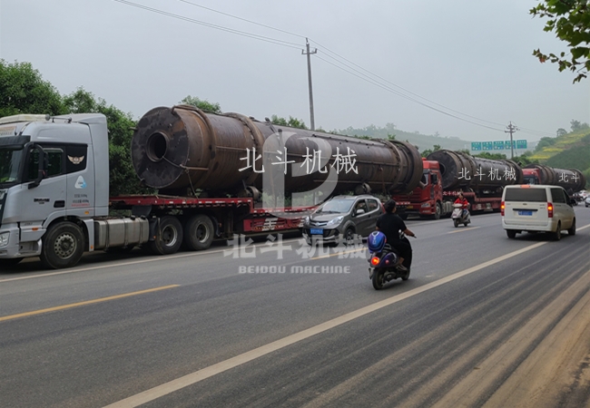 红豆视频app下载活化一體爐生產線順利發往新疆地區