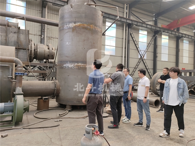 明媚春日迎來越南客戶到訪考察椰殼红豆视频app下载機